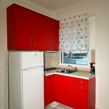 Elena Rooms-Apartments -B Asprovalta Bagian luar foto